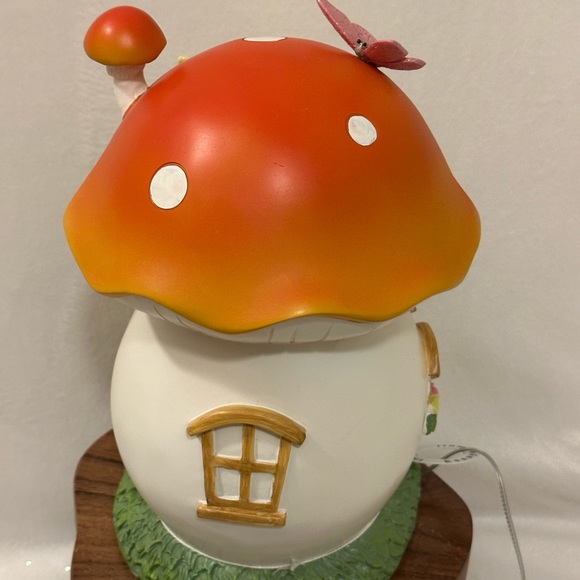 Cupcakes and Cashmere Easter Mushroom House with Bunny Light Up - Picture 5 of 5